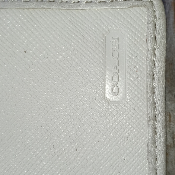 COACH C PRINT CHECK BOOK COVER - Picture 4 of 4